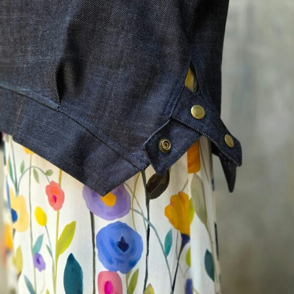 SWEATER DRESS DENIM FLORAL - Image 3