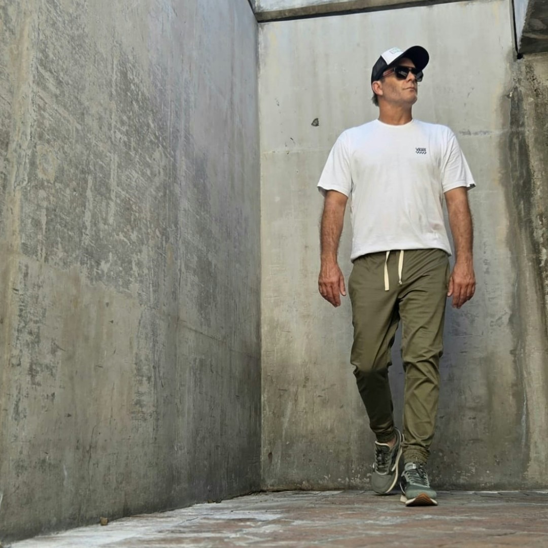 Green Sporty Jogger 2 SPORTY JOGGER TAUPE - Image 1