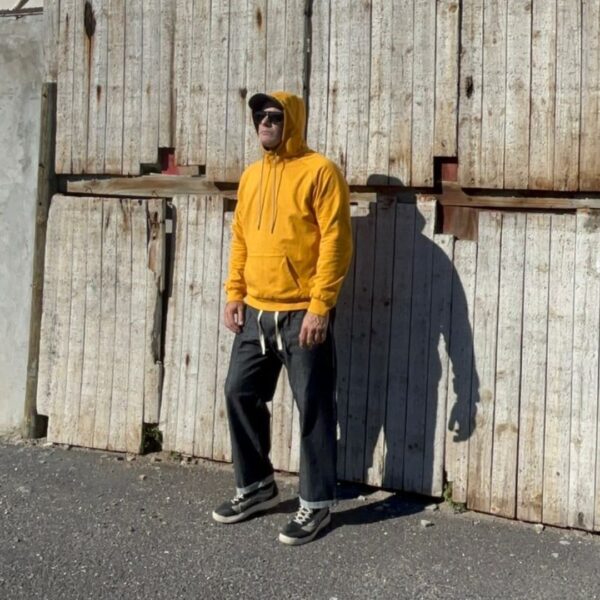 REVERSIBLE HOODIE MUSTARD - Image 5