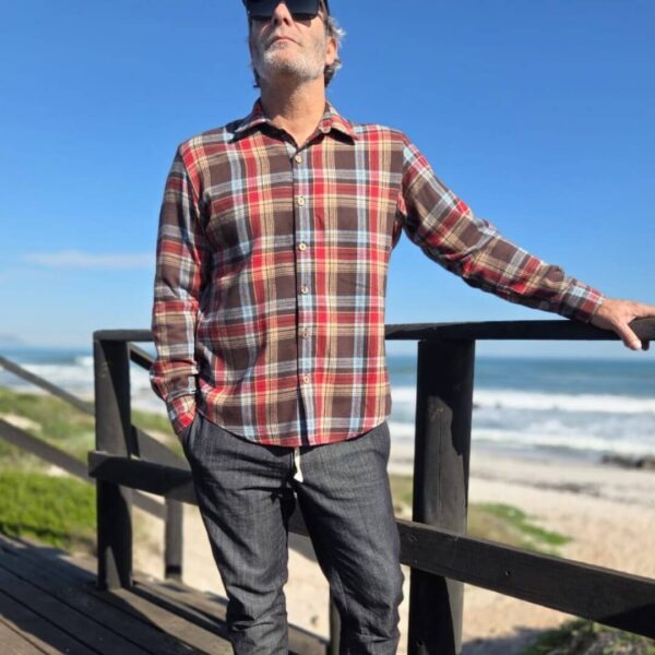 LONGSLEEVE RED PLAID SHIRT