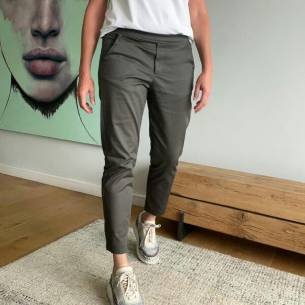 TAILORED JOGGER TAUPE